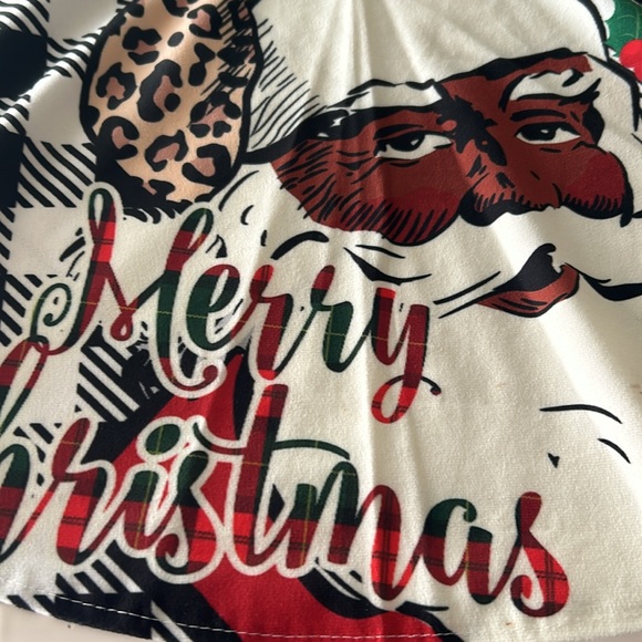 NWOT Chocolate Santa Claise Tree. Skirt - Picture 3 of 7